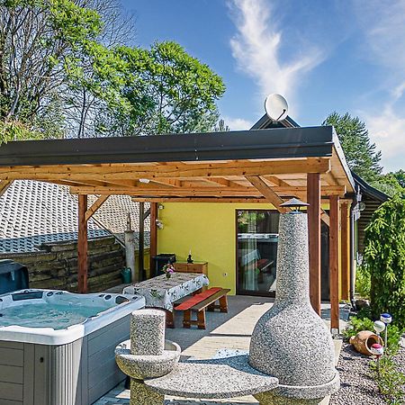 Ladybug House With Whirlpool - Happy Rentals Fokovci Luaran gambar